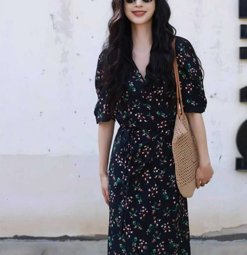 2026 Autumn/Winter Celebrity Style Ladies' Soft Flower Printed Three Sleeve Tie a3 Waist Daily About Length Skirt