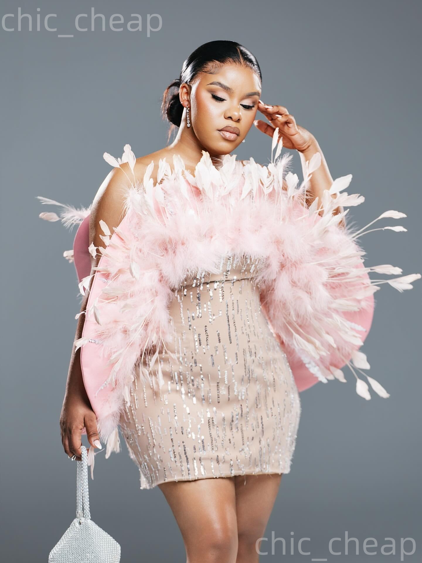 2026 Baby Pink Sheath Cocktail Dress Strapless Feather Sequined Illusion Short Mini Graduation Homecoming Dresses For Special Occasions Sweetheart Gow