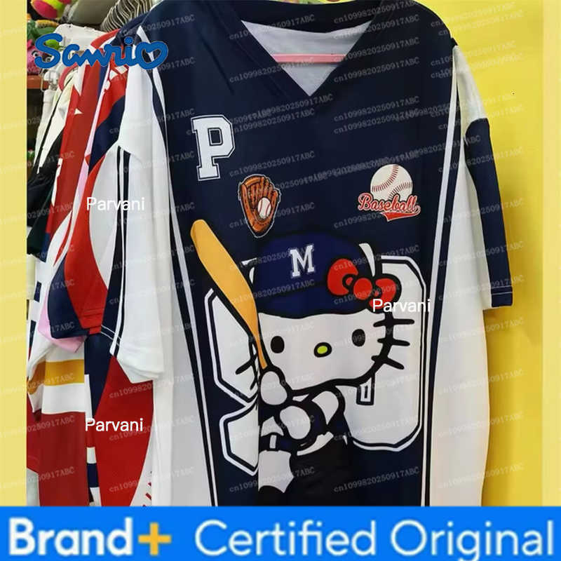 Sanrio Man Tshirt Hello Kitty Tshirt Cartoon Sportswear Women Men V-neck Loose Lightweight Breathable Streetwear Beach Tops H2602281