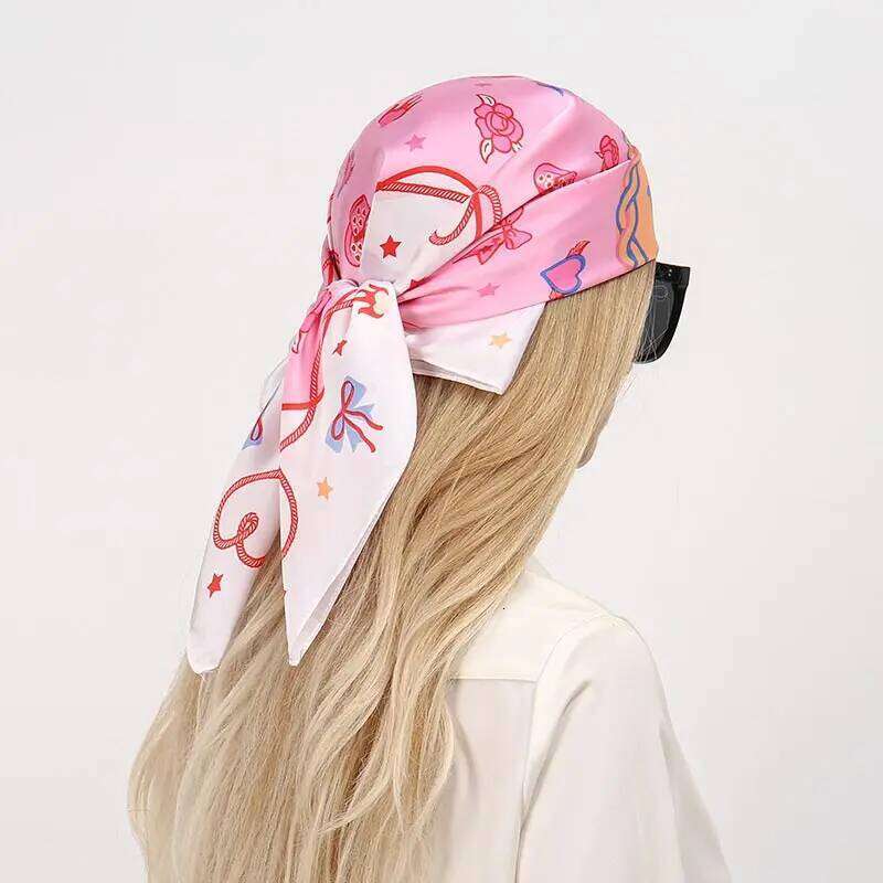 2025 New Fashion 70x70cm Women's Scarf Seda Paisley Printing Cachecol Square Decorative Pescoco Luxa Banda Design Z260226