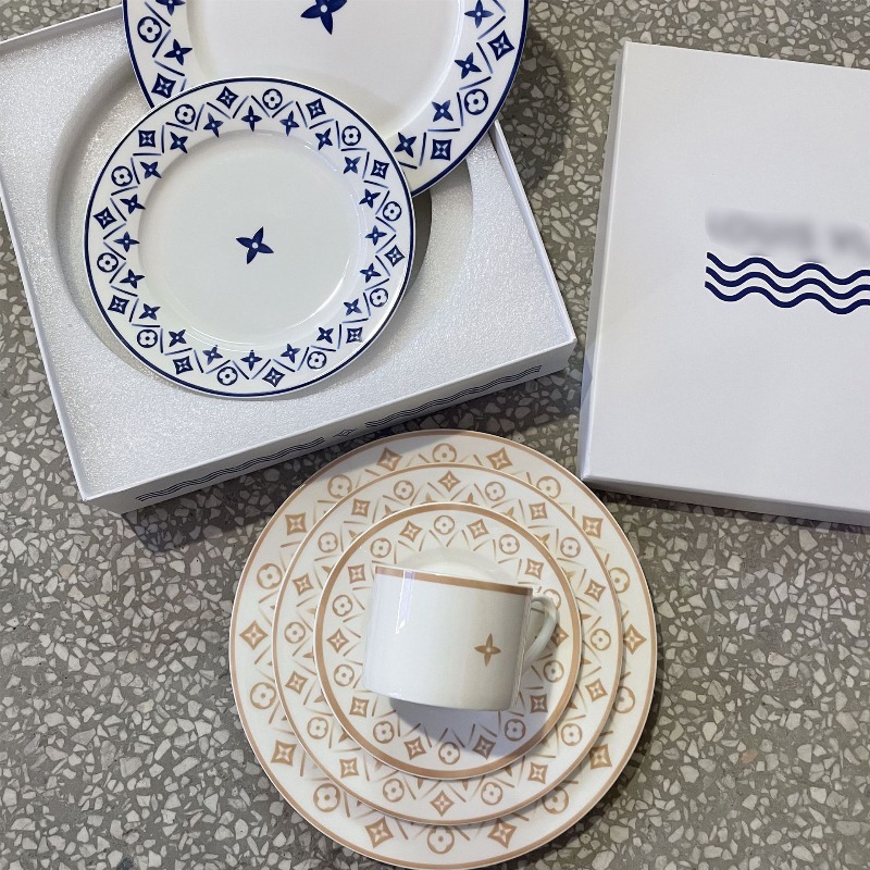 Casualgrids Style Bone China Tableware Suitfor Home Dish Plate Classy Gift Box Gift Luxury Suit Afternoon Tea Set