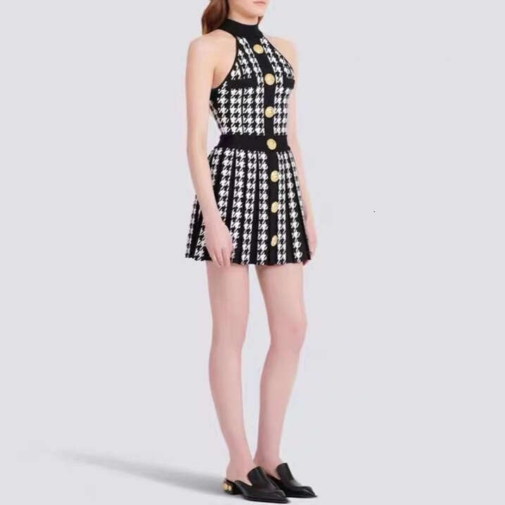 2026 Summer Top 100 Fashion Celebrities in Europe and a3 America Same Style Strap Collar Sleeveless Knitted Dress Umbrella Skirt