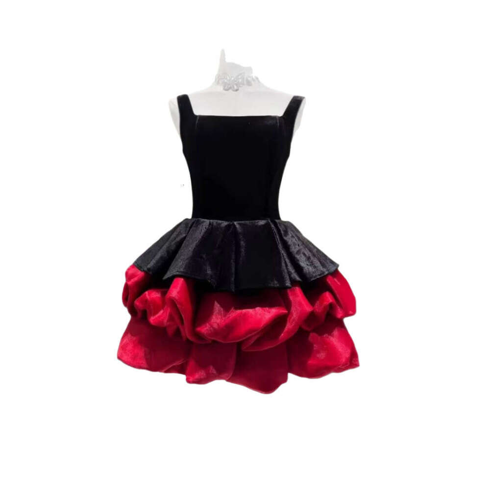 2026 autumn and winter niche design, fashionable and sexy velvet strap, contrasting colors, fluffy mini dress