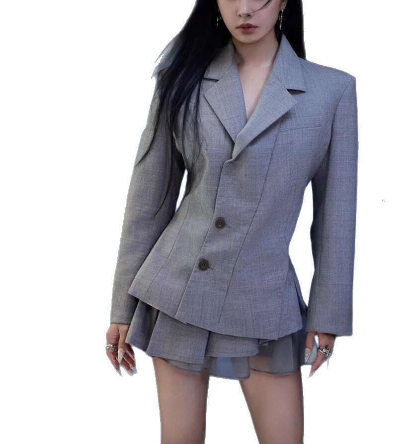 2026 Autumn/Winter Celebrity Women's Elegant and Simple a2 Sports Jacket Short Skirt Set