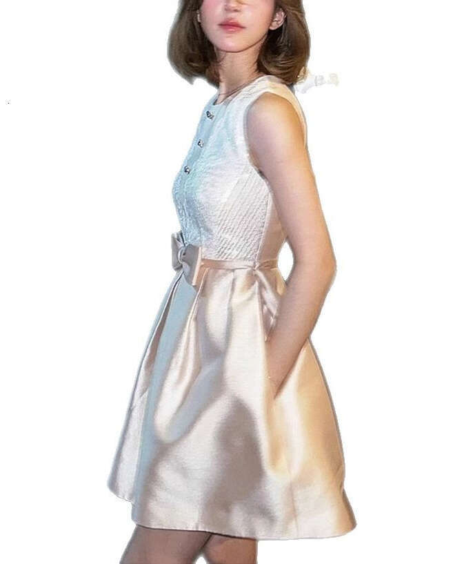 2026 a3 Spring/Summer Celebrity Style Sweet and Gentle White Moonlight Charm Sleeveless Bow Puff Short Skirt