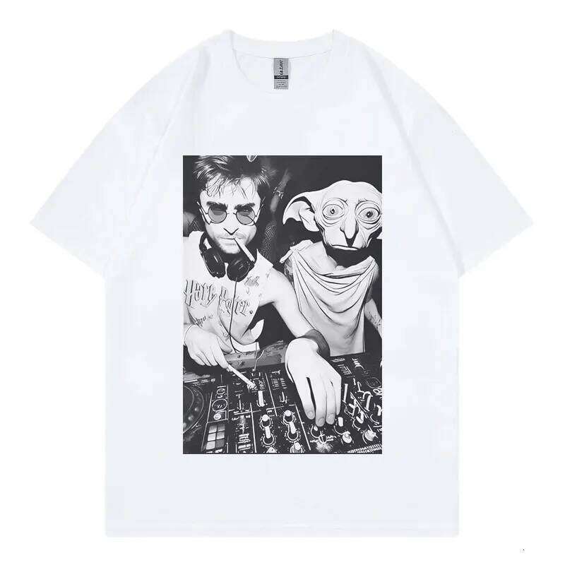 With Dobby The House Elf DJ Smoking Funny Meme T Shirt Gothic Vintage Short Sleeve T-shirt Unisex Fashion Casual Loose T-shirts C260228 - view 3