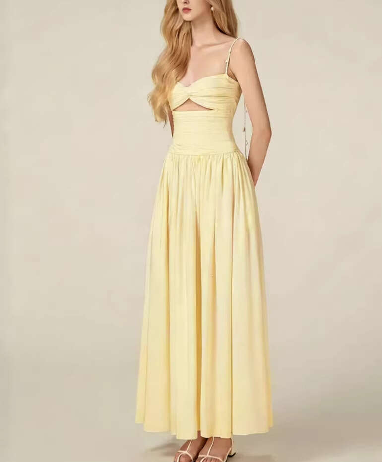 2026 niche designer new a2 fashion brand sexy strapless chest wrapped flowing long skirt suitable for vacation style