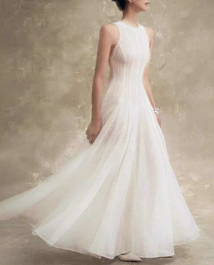 2026 summer niche a3 design high waisted goddess style sleeveless solid color elastic slim fit long skirt with a wide hem