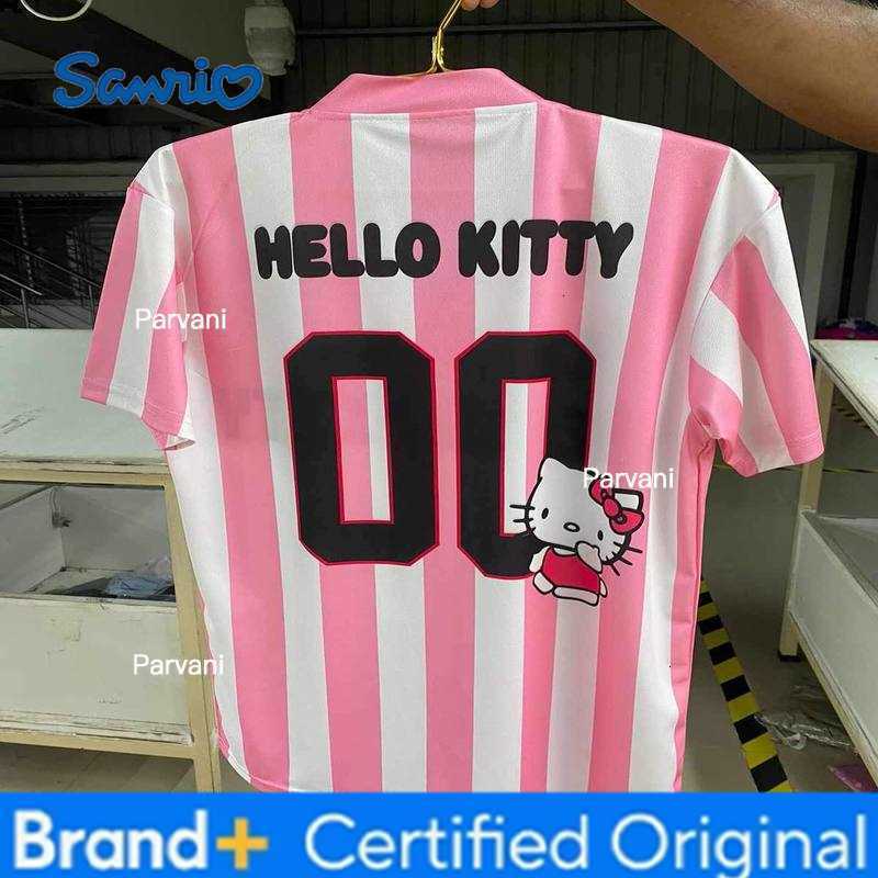 Sanrio New MINISO Hello Kitty Tshirt Cartoon Sportswear Kid Men V-neck Loose Casual Lightweight Breathable Women Streetwear Top H260228
