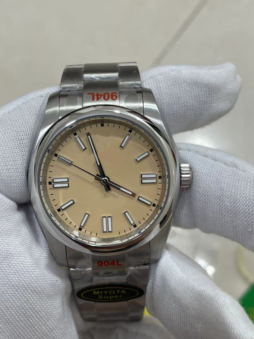 U1 quality Automatic Movement Men's Watches Multiple watch sizes Wristwatches pale yellow dial Sapphire watch Stainless Steel Strap watch