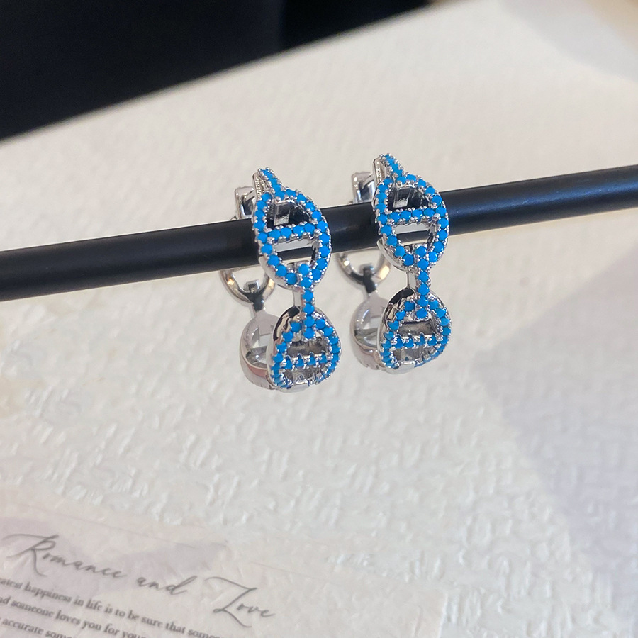 Korean-style ins round cross pearl earrings, simple unique, versatile elegant, with a light luxury and high-end feel - view 5