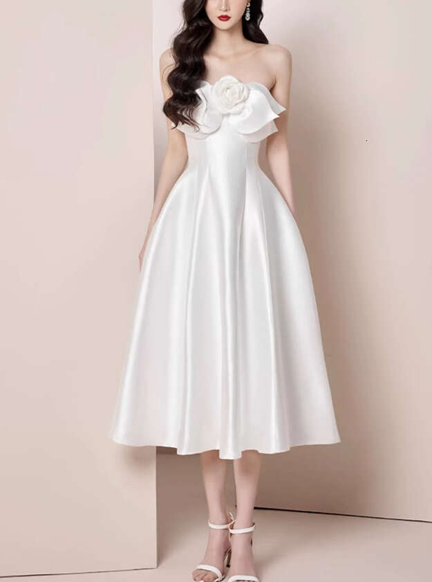 2026 Spring/Summer Designer 3D Flower Wrapped Chest, Sexy Waist, Satin A1 Fluffy Dress