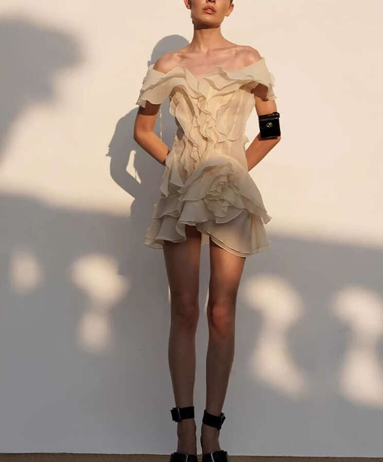 2026 summer women's niche fashion a3 brand fashionable and elegant off shoulder collar short skirt