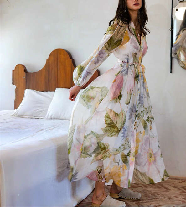 2026 spring/summer niche fashion goddess vacation style fairy flower loose lace lantern sleeves two-piece long skirt