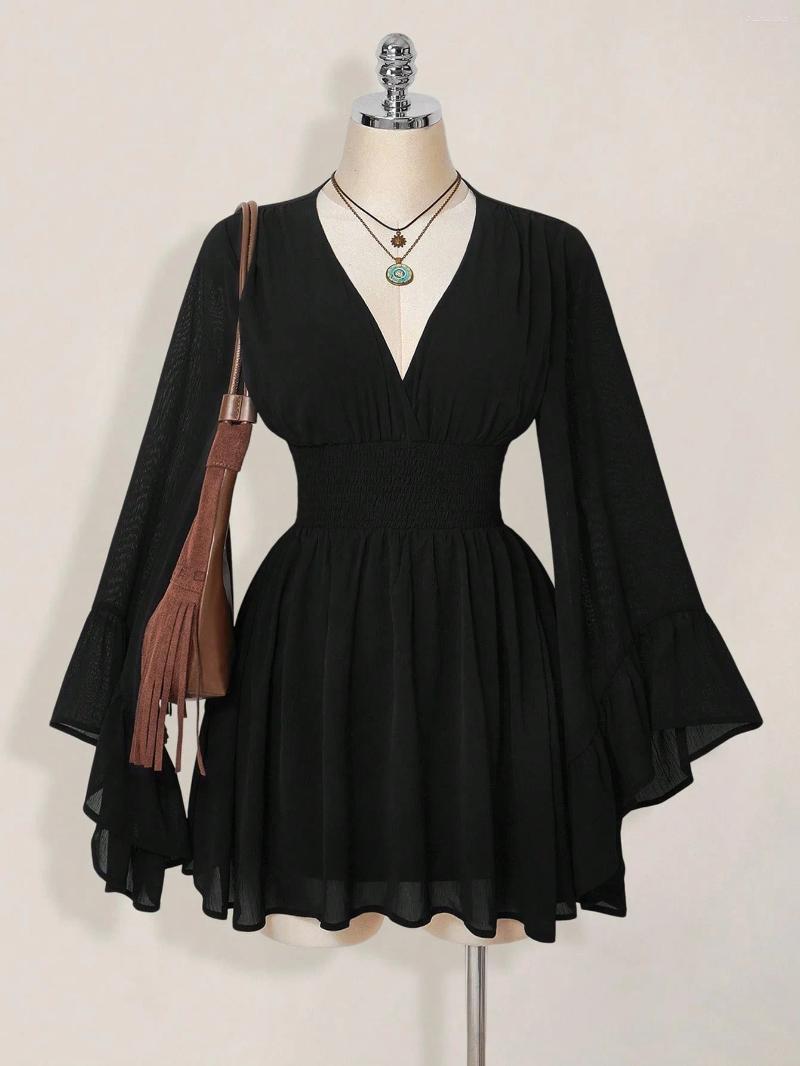 Casual Dresses Elegant Solid Color Trumpet Sleeve V-neck Waist Dress Sexy And Fashion Women's Skirt