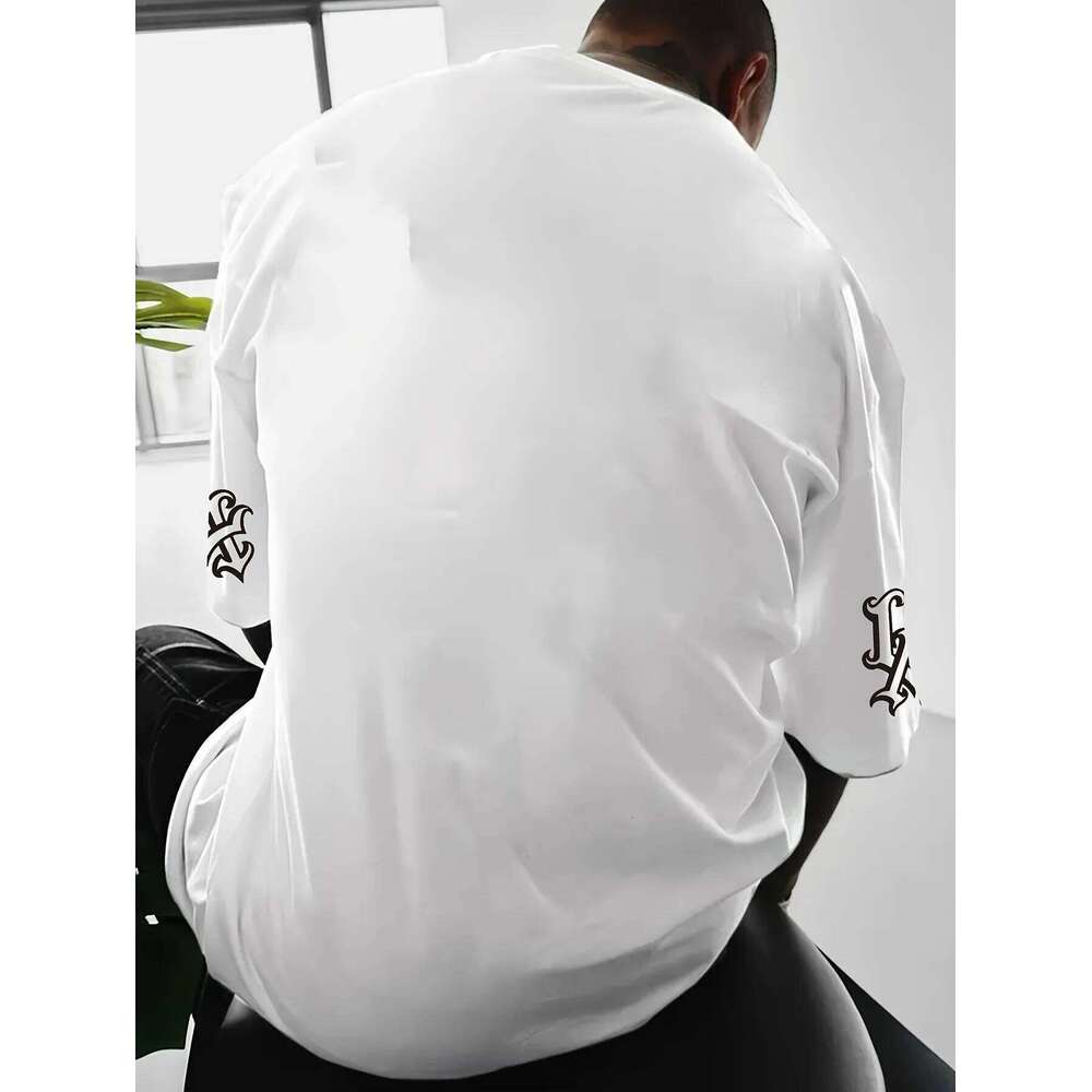 The 2025 summer new men's is a casual fashionable and creative line letter print round-neck T-shirt with polyester men C260228