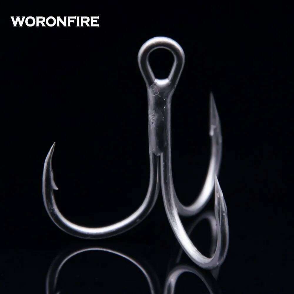 10pcs/lot Thick Treble Hook Strong Pull 2# 4# 6# 8# 10# 12# High Carbon Steel Round Folded Triple Fishing Hooks New 2019 Z260228