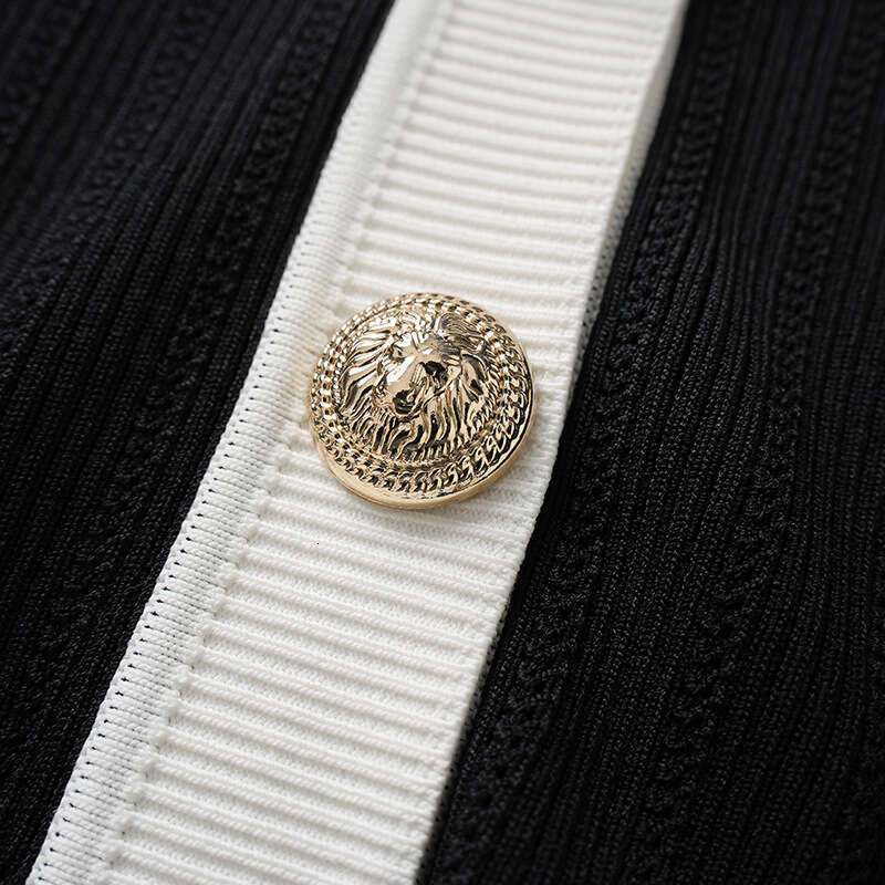 Designer's high-end lace small fragrance color a1 block single breasted short sleeved knitted thin cardigan slim fit top