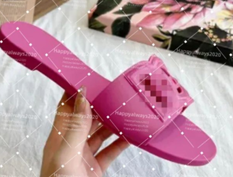 2027 10A Luxury Designer Slide Slippers Summer sandals Beach Indoor Flat Flip Flops Leather Lady Women Fashion Classic Shoes Ladies Size 35-41