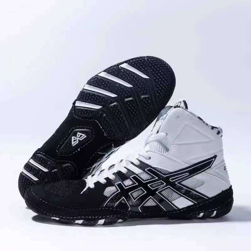 Mens Professional Boxing Shoes Black Red Lightweight and Breathable Sports Man Wrestling Sneakers Big Size 26L0601