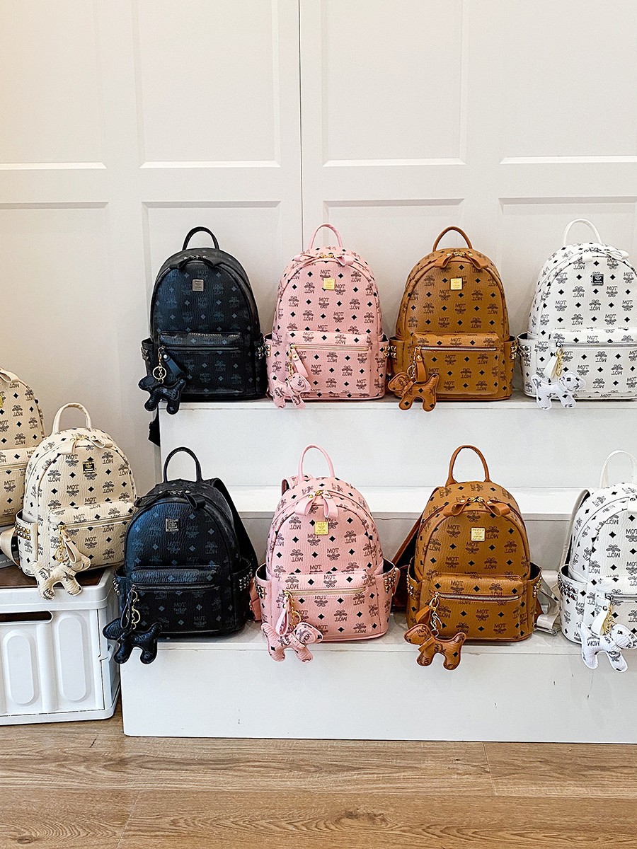 new Free shipping luxury Backpack Style Fashionable and versatile daily commuting large capacity waterproof backpack