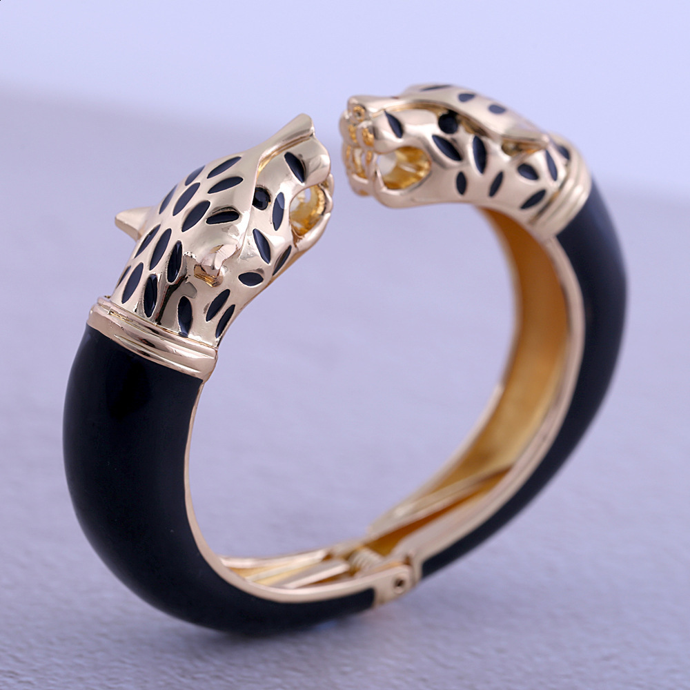 All Seasons Women Cuff Bracelet for Party Antique Gold Plated Animal Enamel Leopard Head Vintage Bracelet Bangle Trendy Jewelry 260519