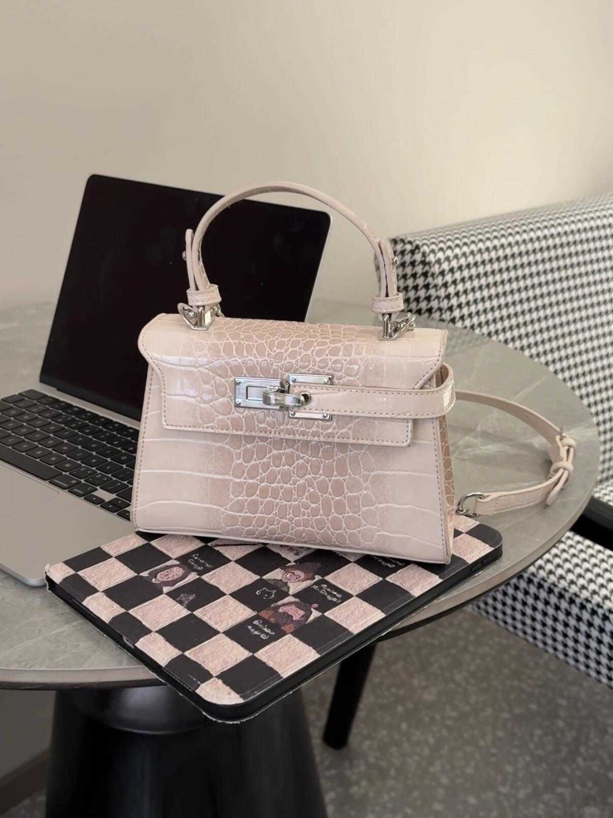 Original handbag - New autumn style - High-end feel - 2025 - Small-scale crocodile pattern - Kelly bag - Fashionable and versatile - Crossbody and sho