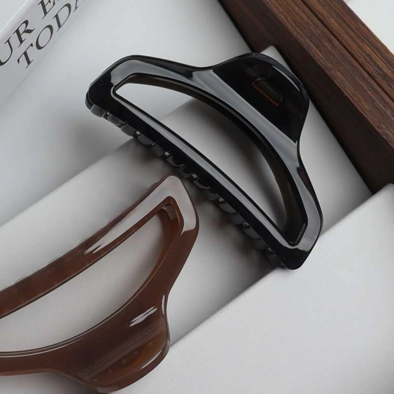 1PC Medium Shark Clip Hair Clip Female Back of Head Grab Clip French Plate Hair Grab Hair Accessory Premium260528BJ - view 4
