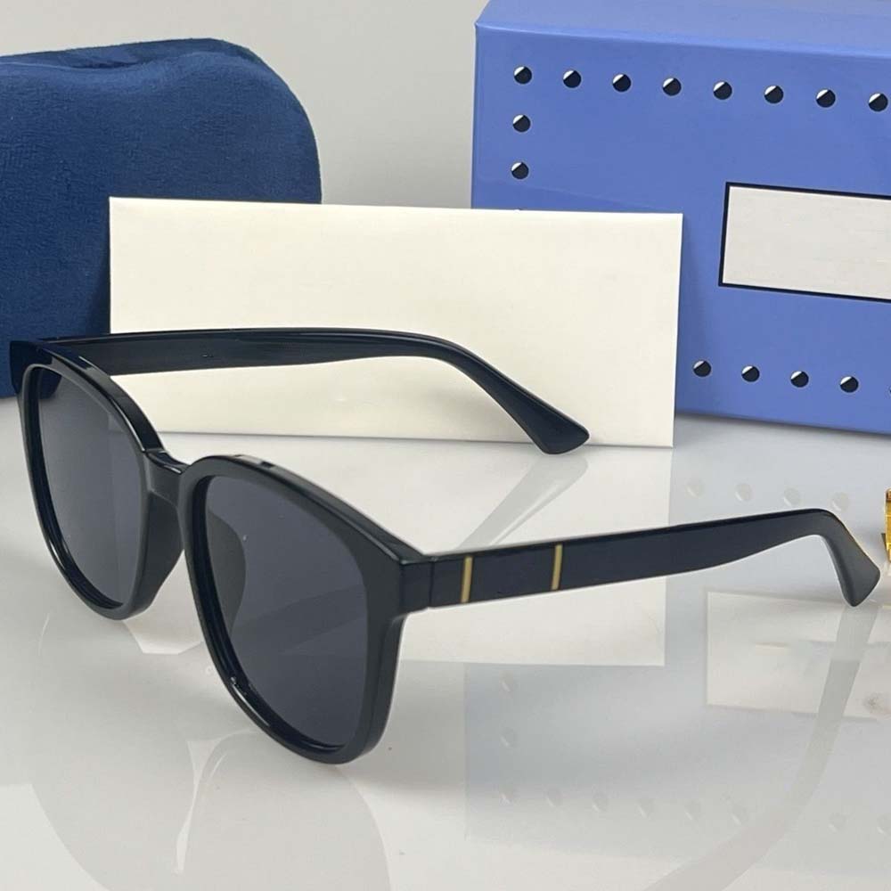Designer Sunglasses Outdoor Shades 0637 Fashion Classic Lady Small Rectangular Sun glasses for Women mens Luxury Eyewear Optional signature with box