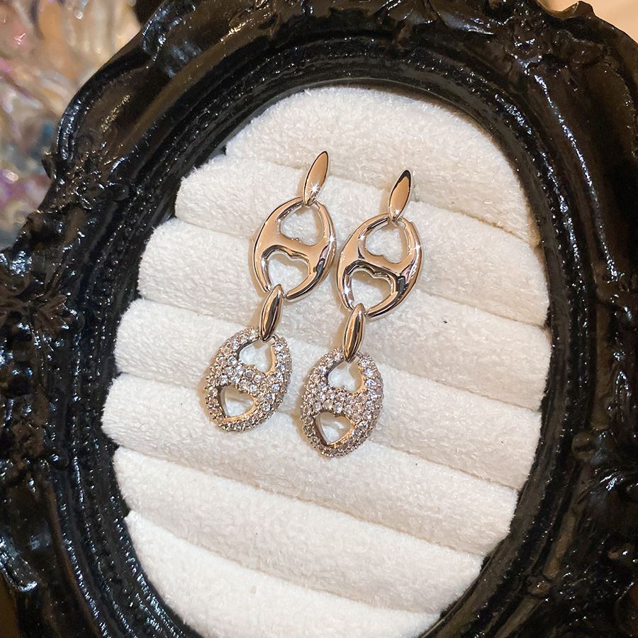 fashionable European and American minimalist style, simple earrings with a light luxury and high-end feel elegant earrings - view 6