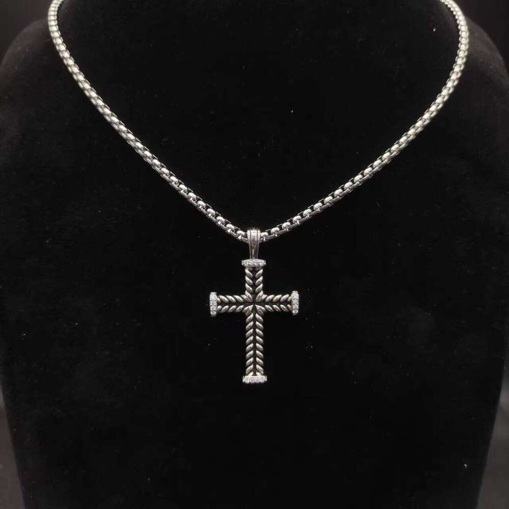 High Quality Luxury Designer DY Classical Style Men's Box Chain Necklace David Jewelry Cross Pendant Necklace for Women's Gifts