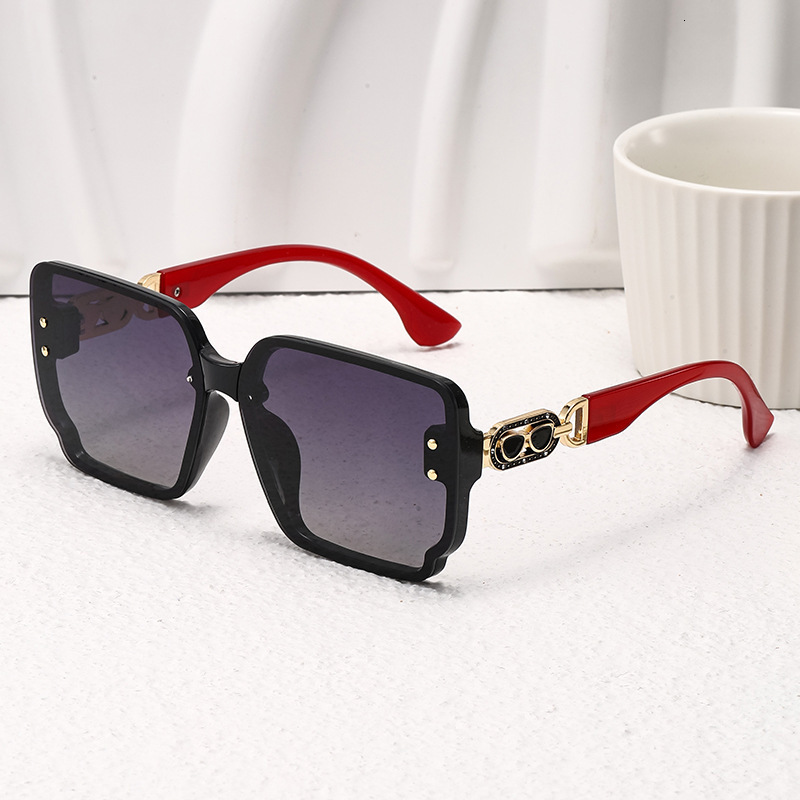 Two-Tone Black Red Oversized Square Gradient Sunglasses with Rhinestone Inlaid Metal Temple for Luxury Party UV Protection Fashion Eyewear - view 4