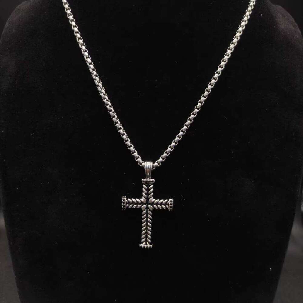 High Quality Luxury Designer DY Classical Style Men's Box Chain Necklace David Jewelry Cross Pendant Necklace for Women's Gifts