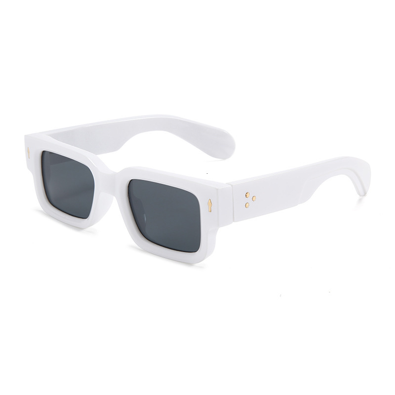 Nuovo Modello Quadrato Moda Protezione Solare Personalità Occhiali Da Sole Firmati Con Rivetti Per Uomo Abbigliamento Da Spiaggia-image