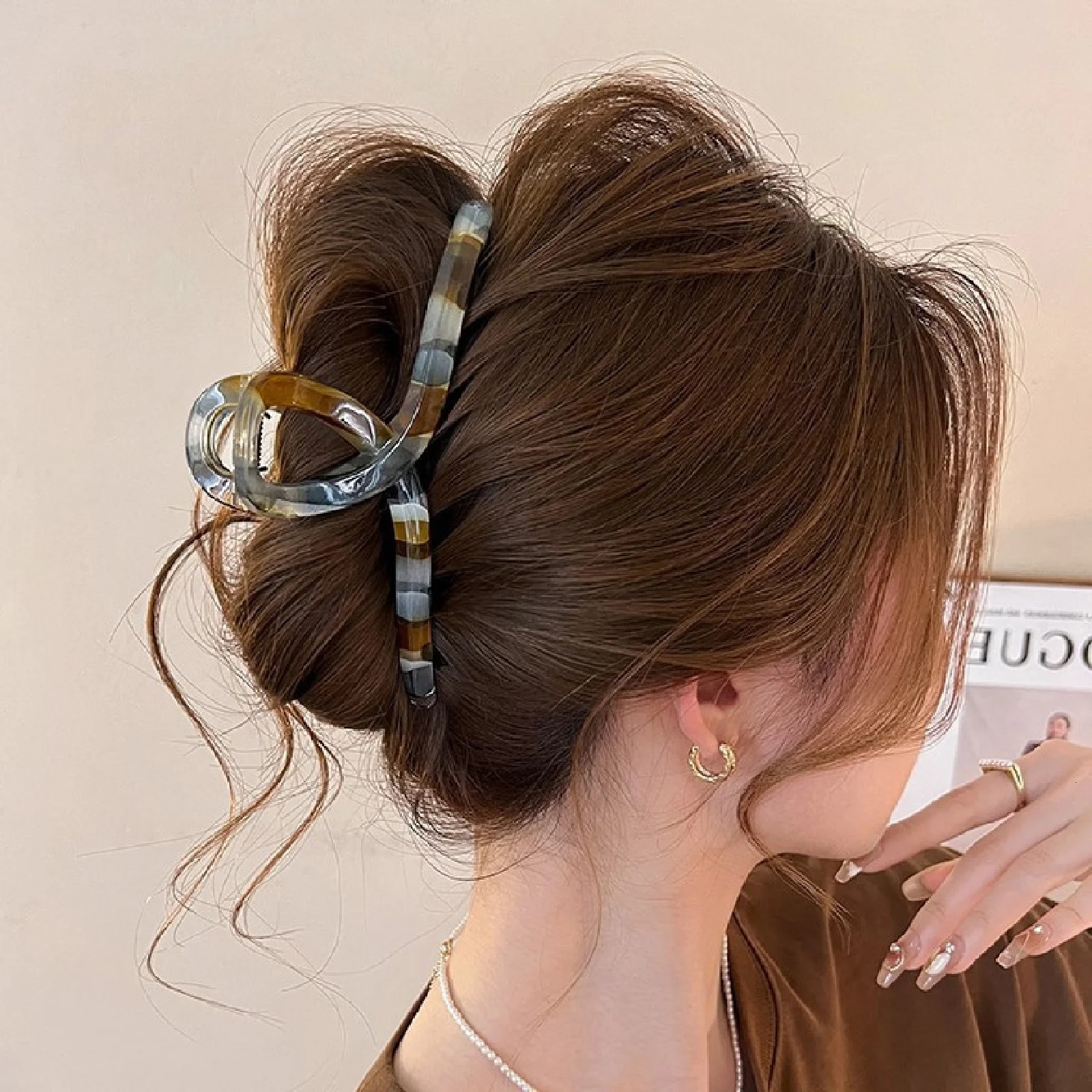 1PC Retro Literary Style Color Blocking Grab Clip Female Large Shark Clip Premium Back of Head Hair Clip Hair Acc260528BJ
