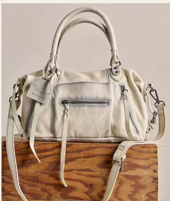 Punkstyle motorcycle bag for women 2026 model largecapacity soft leather shoulder and crossbody tote 240902