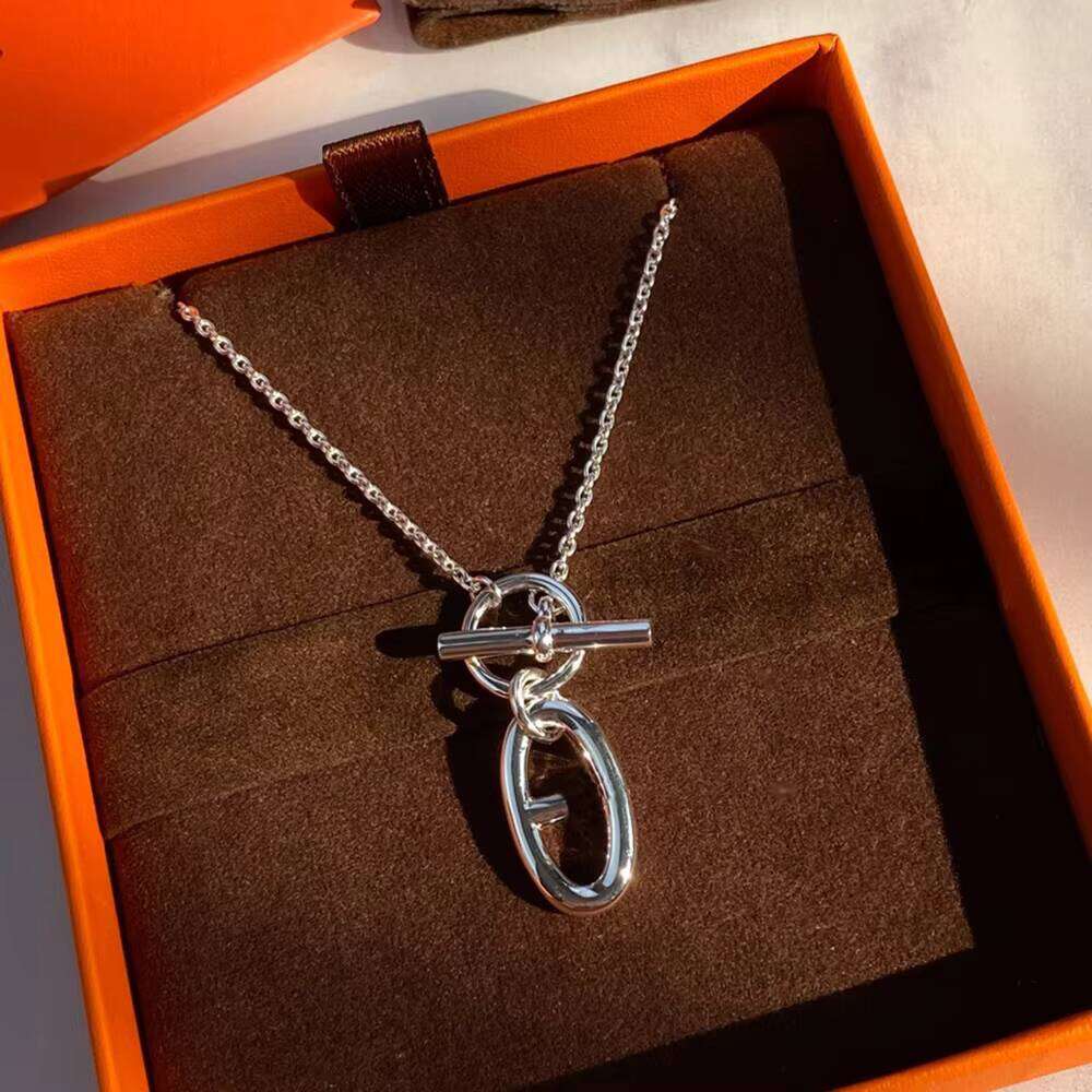 High-quality Luxury Designer Brand Jewelry H Letter Pig Nose OT Buckle Necklace Rose Gold Necklace for Women