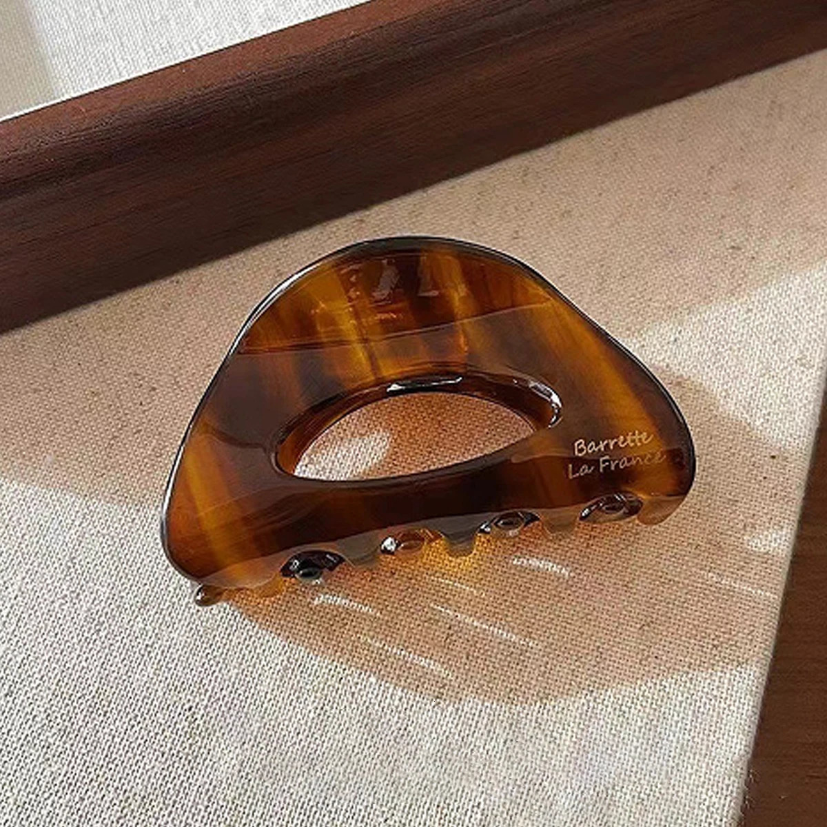 1pc Korean semi-circular hollow acetate medium-sized hair clip in coffee colorsimple half-up ponytail clip for the back of head260528BJ - view 5