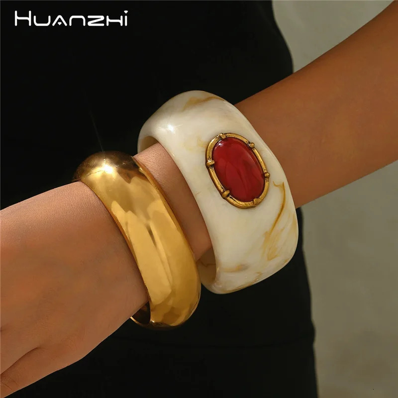 HUANZHI Vintage Red Stone Resin Metal Bracelet Set Exaggerated Stackable Punk Chunky Wide Cuff Bangle Jewelry for Women 260528BJ