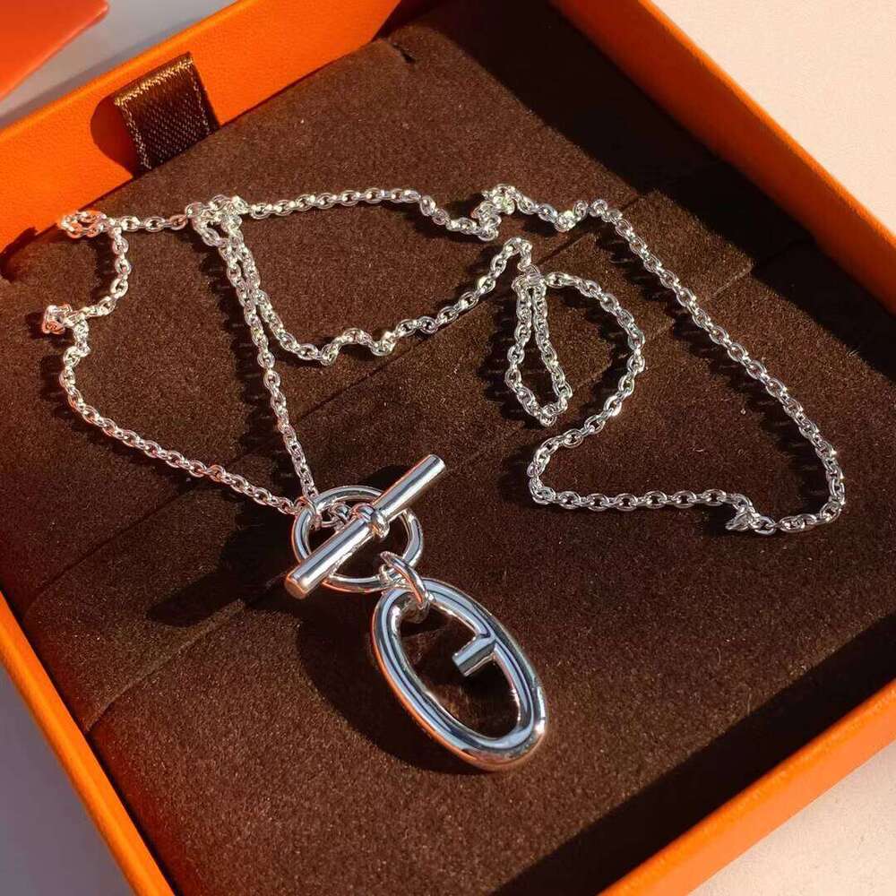 High-quality Luxury Designer Brand Jewelry H Letter Pig Nose OT Buckle Necklace Rose Gold Necklace for Women