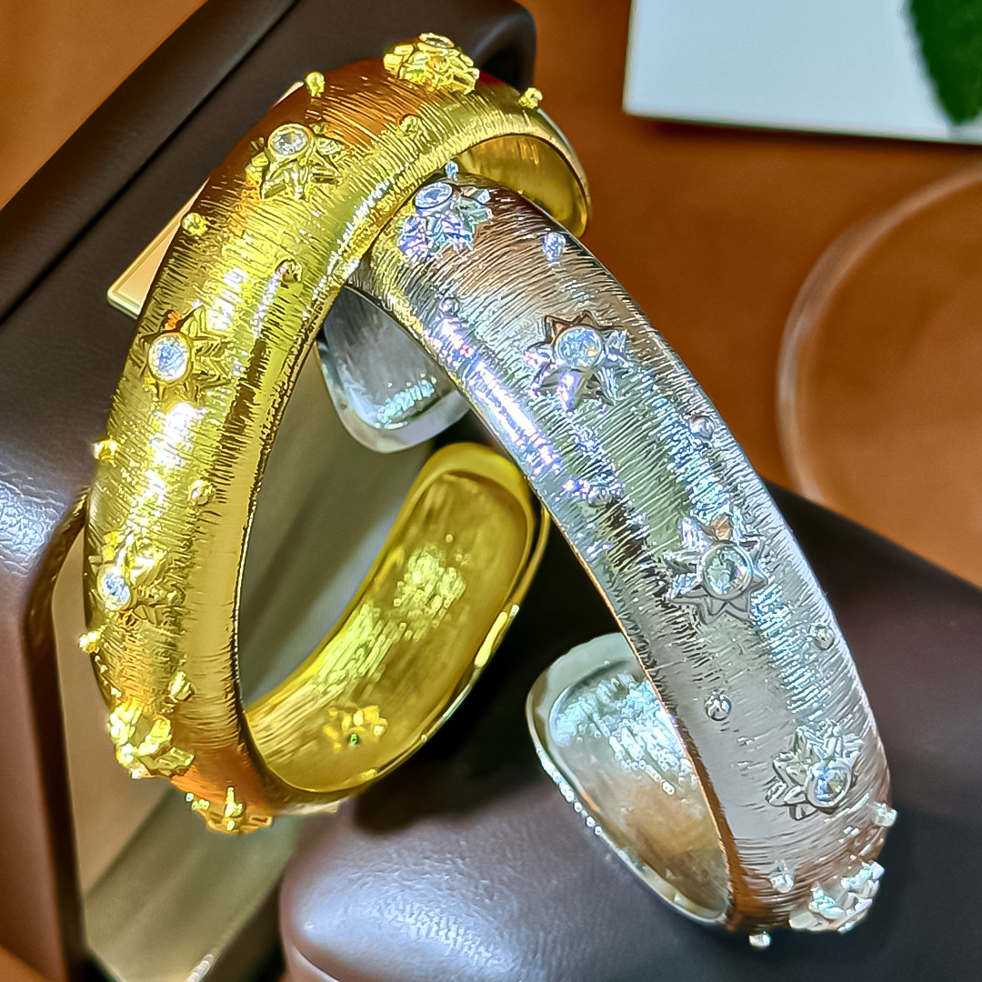 Luxury Turquoise Cuff Bracelet Gold Tone Crystal Accent Woven Texture Engraved Finish Elegant Jewelry Gift For Women Party Anniversary Gift Ready For 