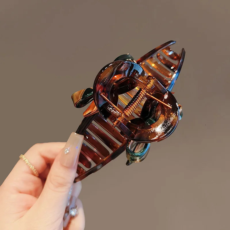1/2pcs Enamel oil painting bow shark clip temperament high-end back of the head disc hair clip acrylic clip260528BJ