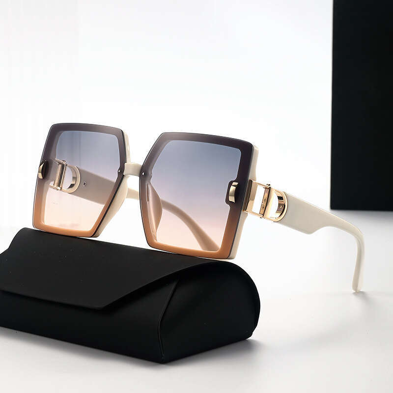 Luxury Brand Designer Sunglasses 2025 New High-End Large Frame D Rivet Sunglasses For Women, UV Protection, Square Frame, Trendy, Face Slimming - view 5