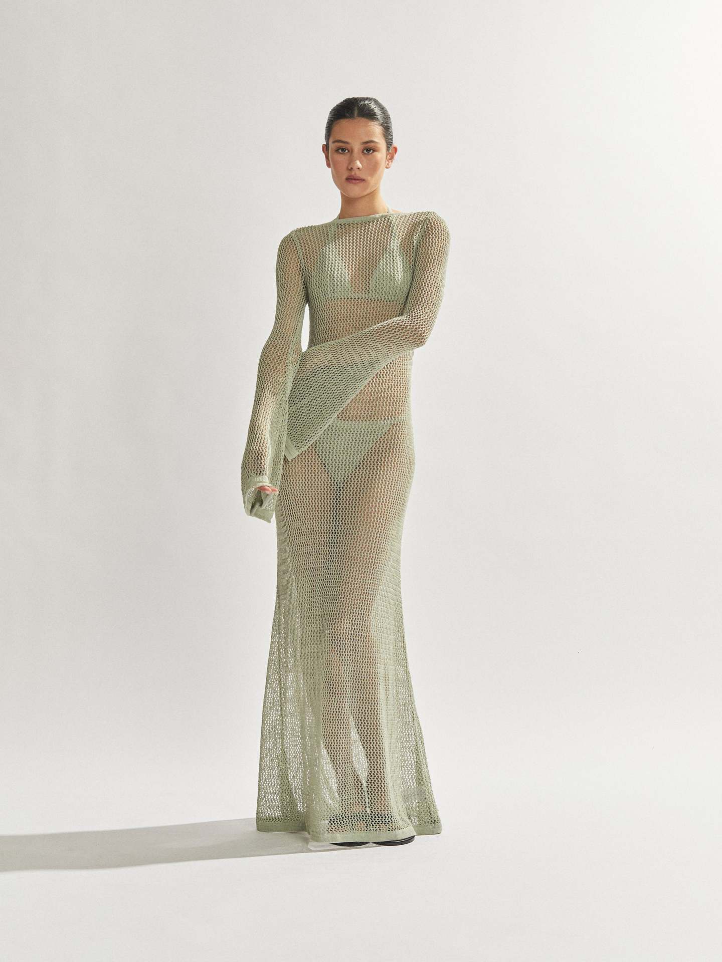 Womens summer new knitted long sleeved backless sexy perspective floor long dress 250313