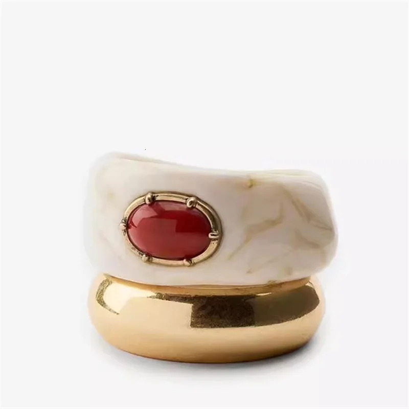 HUANZHI Vintage Red Stone Resin Metal Bracelet Set Exaggerated Stackable Punk Chunky Wide Cuff Bangle Jewelry for Women 260528BJ