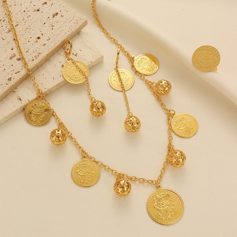 Xinjiang coin jewelry set gold coin accessories color-retaining tassel three-piece set rose flower print gold-plated jewelry240125bj