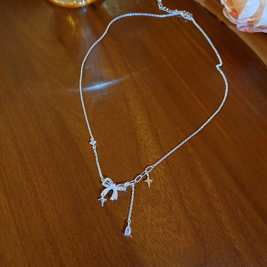 Zircon bow necklace is a light luxury, high-end, gentle collarbone chain with exquisite and versatile design - view 3