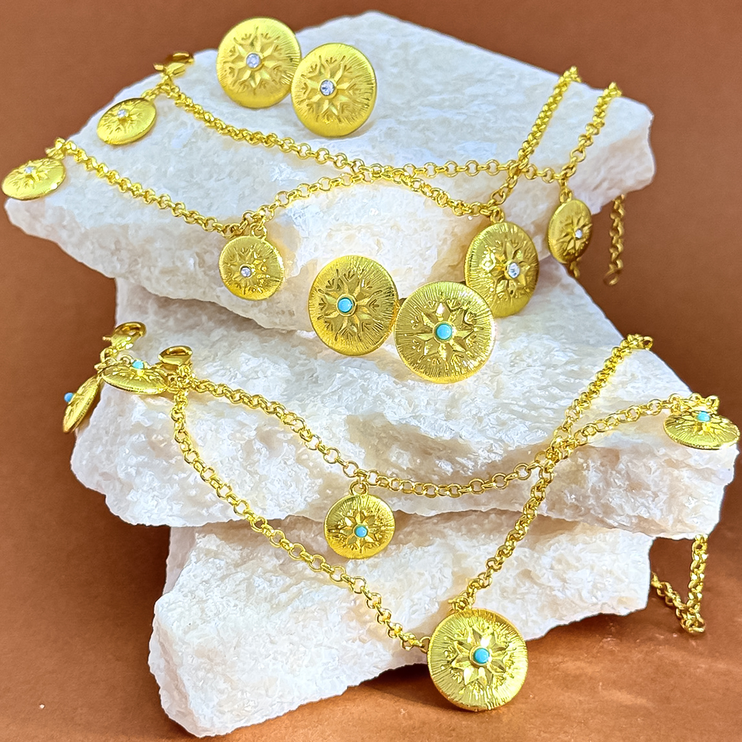 Luxury Turquoise Bangle Bracelet Gold Tone Crystal Accent Woven Texture Engraved Statement Jewelry Fashion Accessory Gift For Women For Gift Buyers No