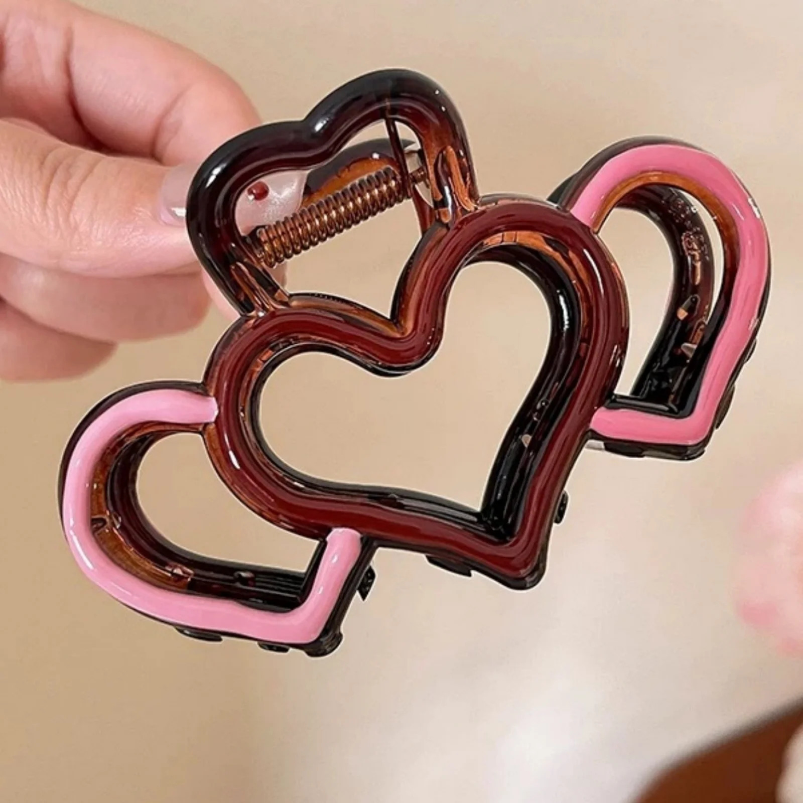 1PC Chic Heart - Shaped Hair Claws Elevate Your Hairstyle These trendy hair claws feature a charming heart n260528BJ - view 5