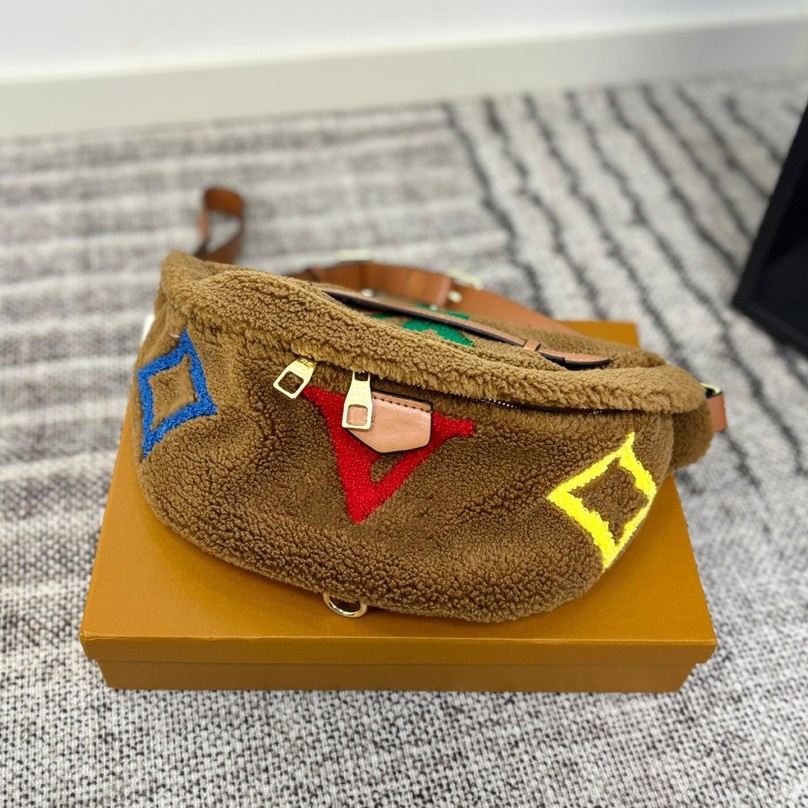 Waist Bags Women Winter Teddy Shoulder Bag Fashion Mens Crossbody Chestpack Fuzzy Shoulder Bags Fluffy Bumbag Luxury Designer Purses